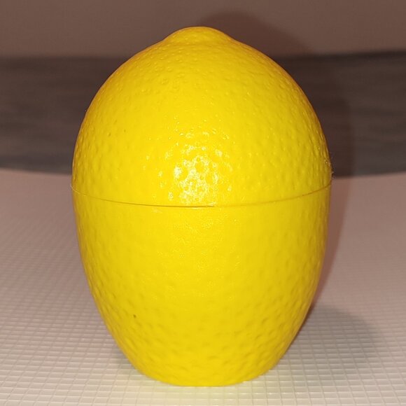 Lemon Container Thick Plastic Storage Fridge Refrigerator Citrics Tea Vintage - Picture 1 of 9